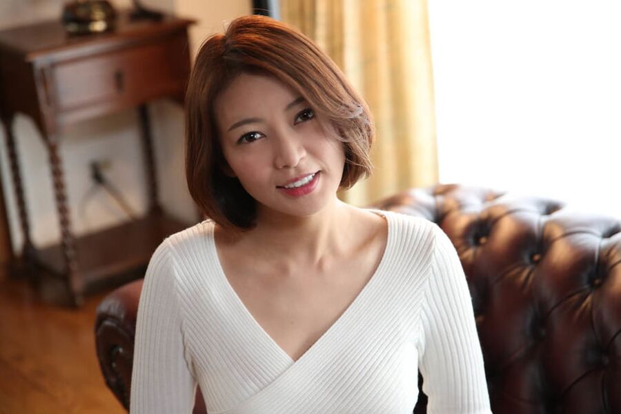 HITOMI :: The Tempatation From A Pretty Slut - CARIBBEANCOM