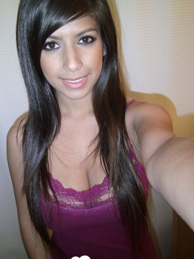 Do my sexy curves make you hard?