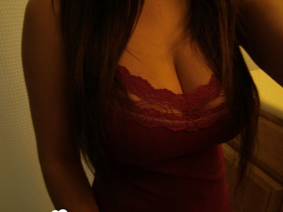 Do my sexy curves make you hard?