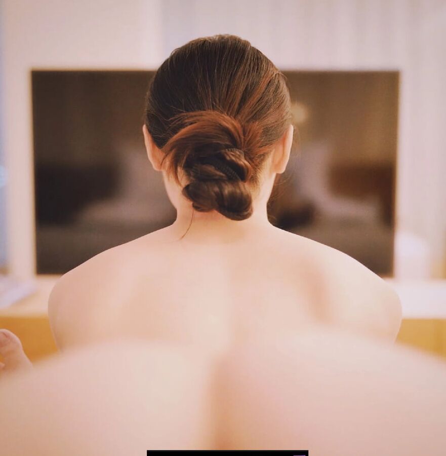 Selfie Porn Pic 28