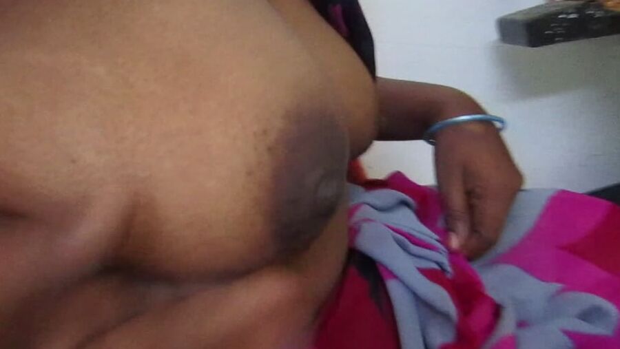 Tamil horny aunty showing her boobs