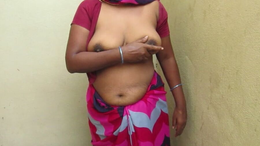Tamil aunty standing to show her boobs  very hot