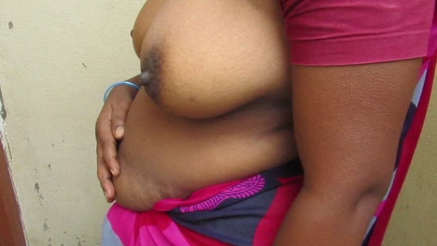 Tamil aunty standing to show her boobs  very hot