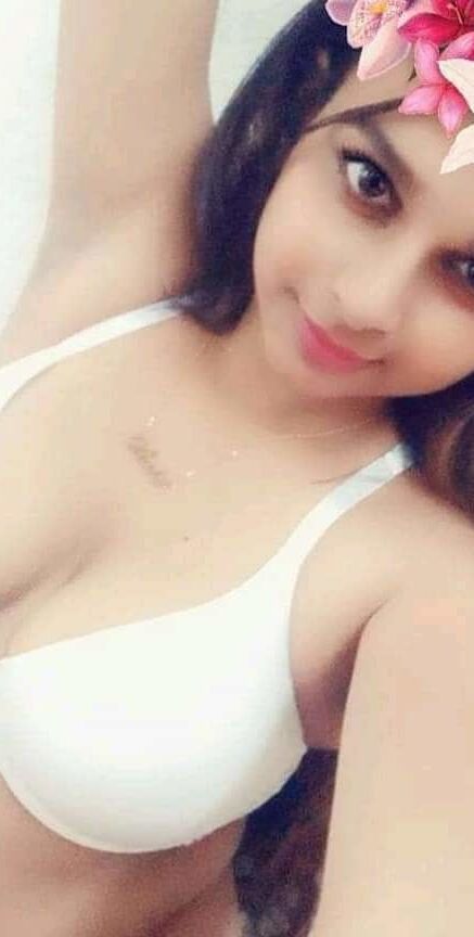 Sri Lankan Chubby Bitch