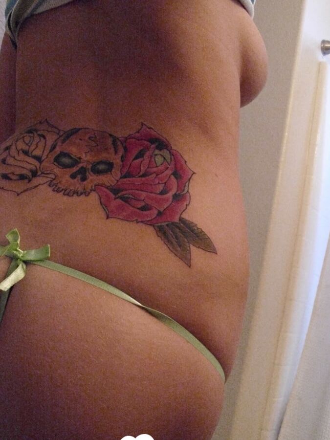 Curvy blonde has an amazing pair of breasts