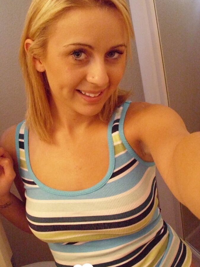 Curvy blonde has an amazing pair of breasts