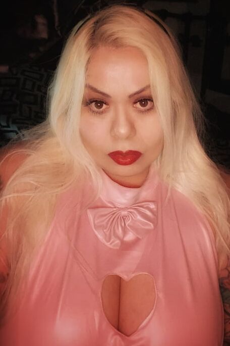 Lovely Sin Rose