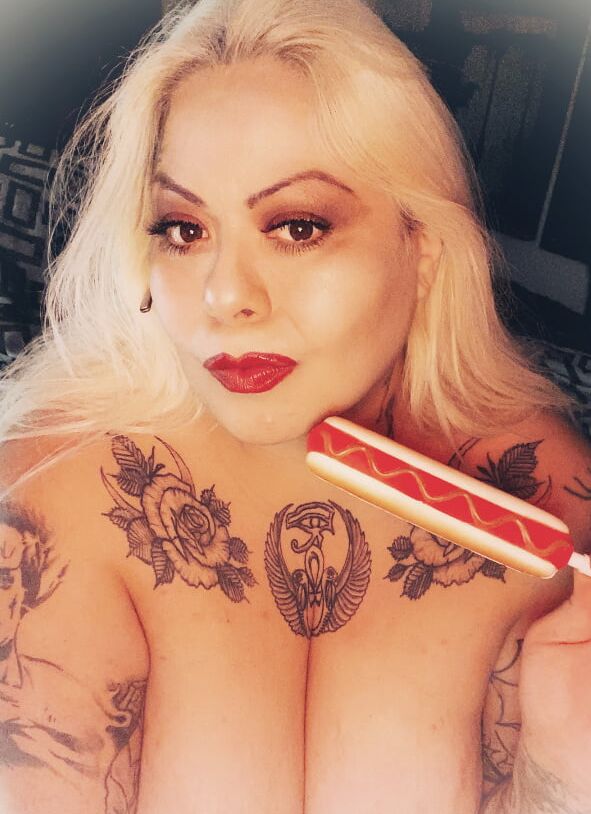 Lovely Sin Rose