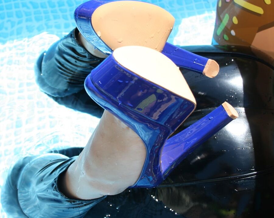 BWB in the pool