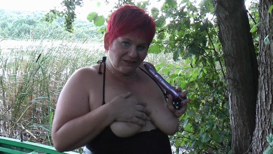 Big tits showing at the lake :-))