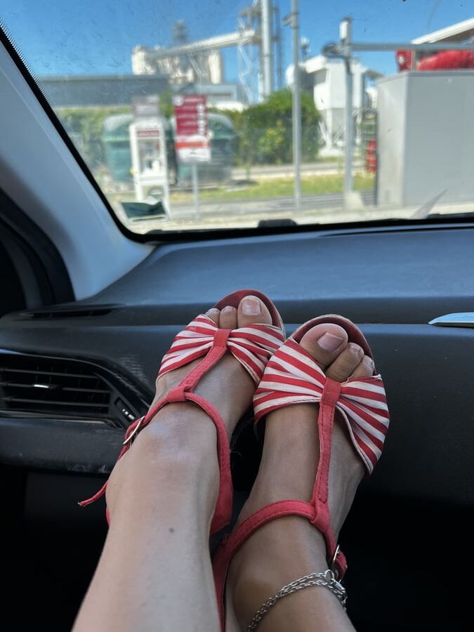 Feet