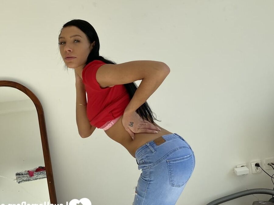 Stripping off my jeans and teasing a bit