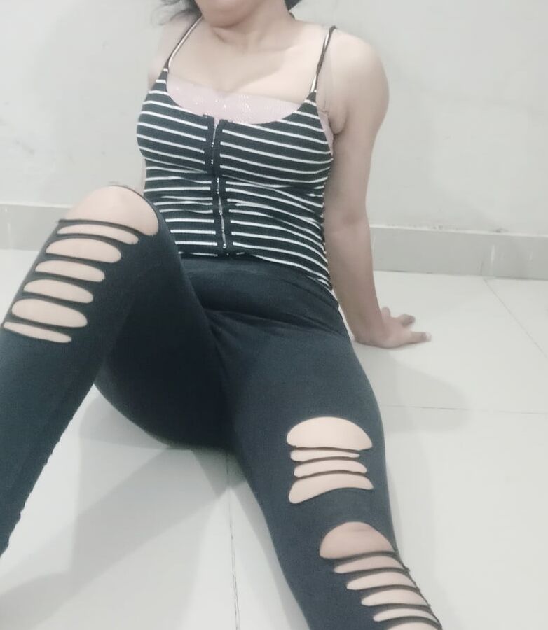 Horny girl wait for hard dic play sex
