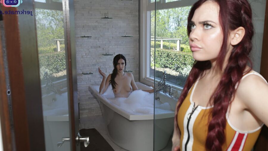 Bath Time With Sabina and Jade