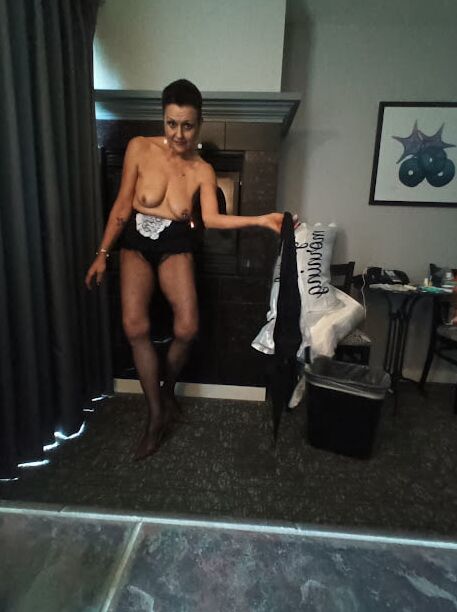 Who would like cleanjean as their french maid?