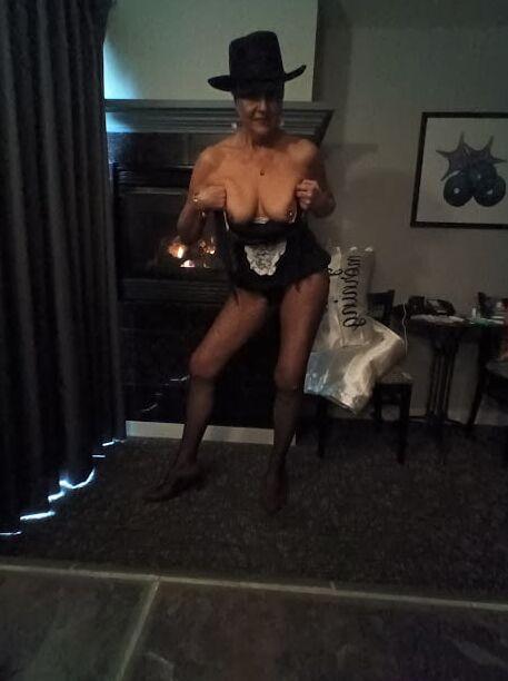 Who would like cleanjean as their french maid?