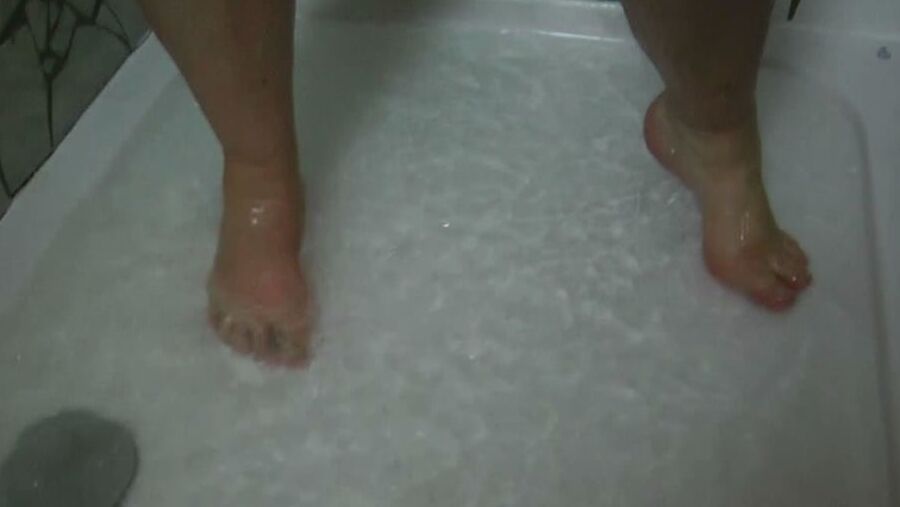 Spectators in the shower