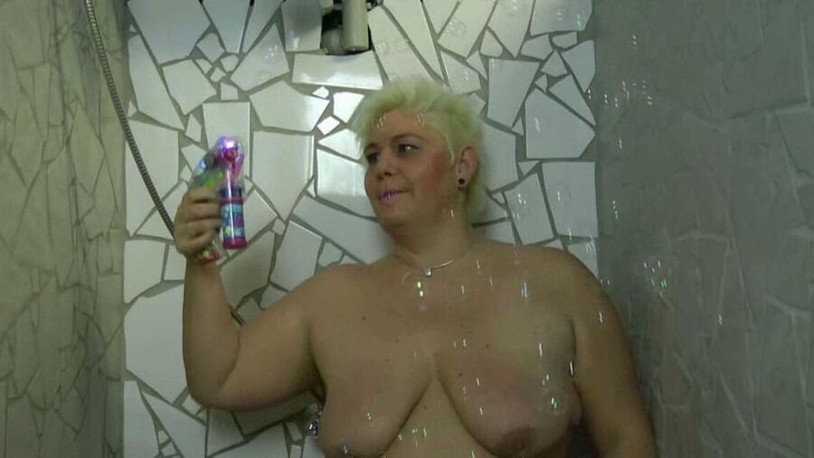 Bubbles in the shower