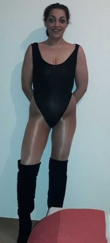 Amateur shiny Pantyhose Overknees Milf Bitch Eva
