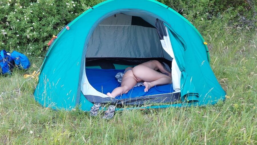 Ali Bordeaux - Nudist camp