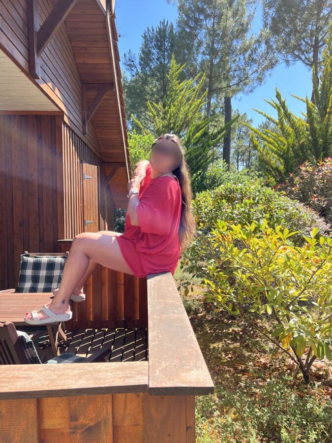 Shaved pussy at the cottage