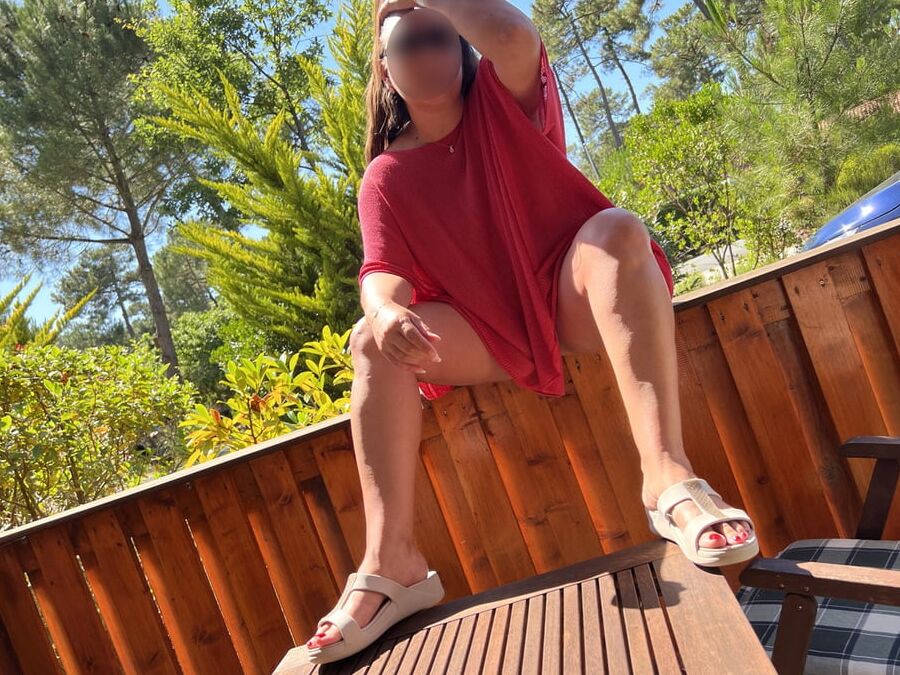 Shaved pussy at the cottage