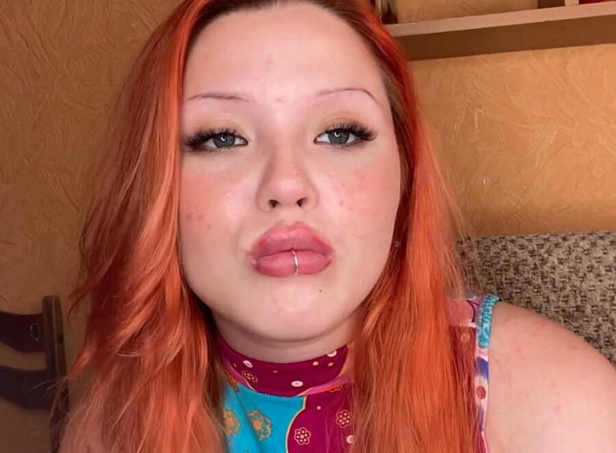Lips fetish