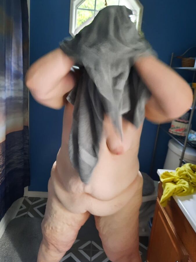 Have some pics of my bbw wife