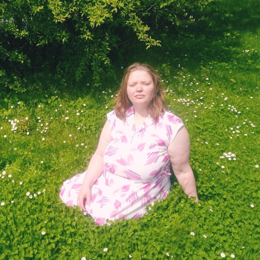Meine Frau im Kleid
