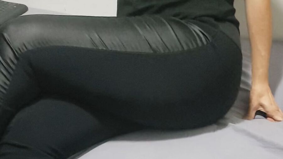 BUNDA (BIG BUTT)
