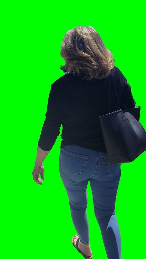 GILF Marie ready for photo editing