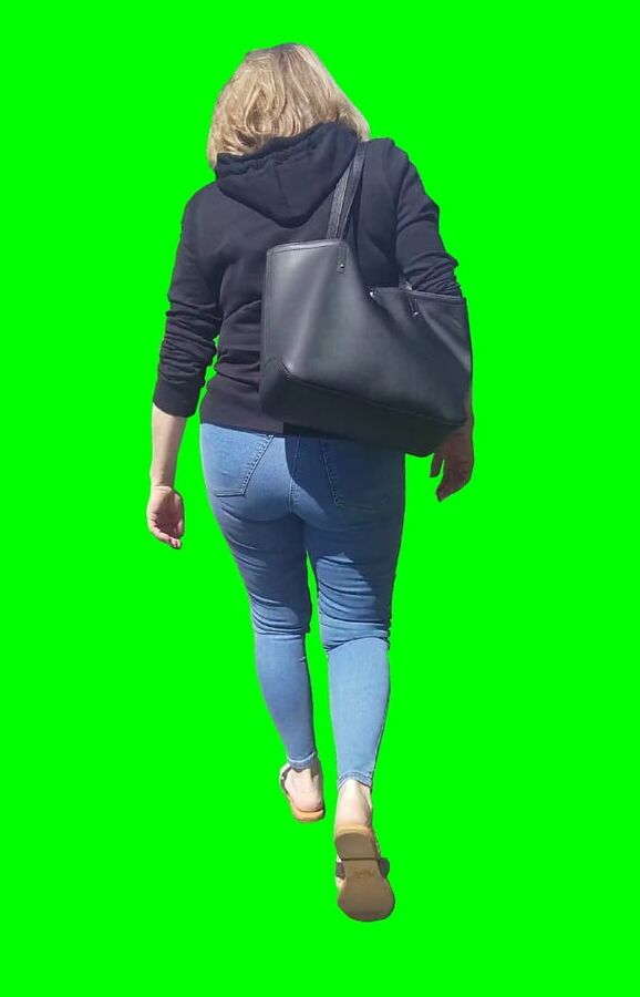 GILF Marie ready for photo editing
