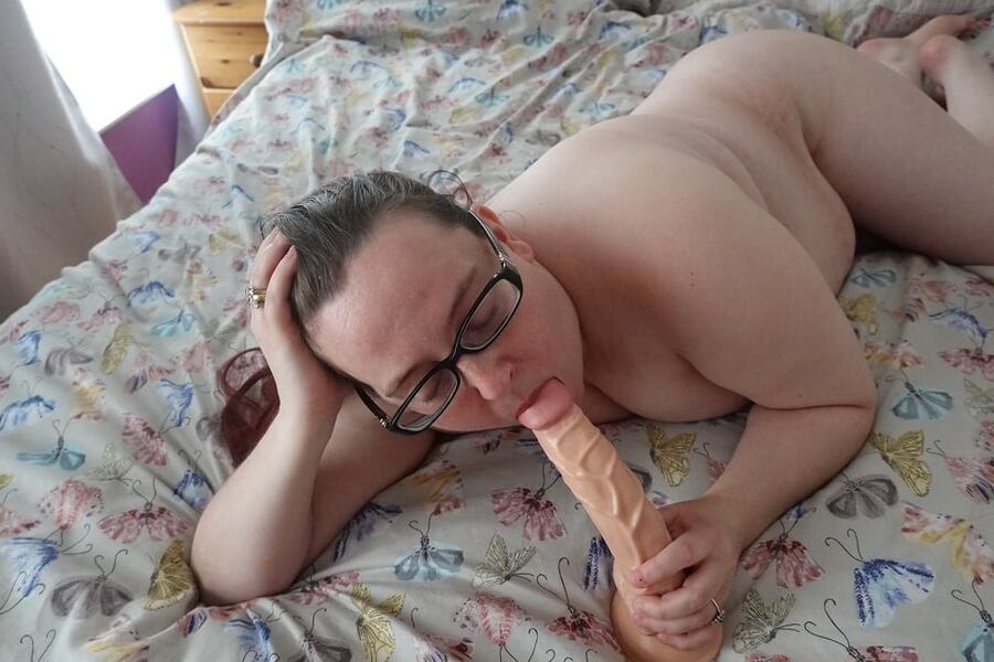 Dildo Blowjob