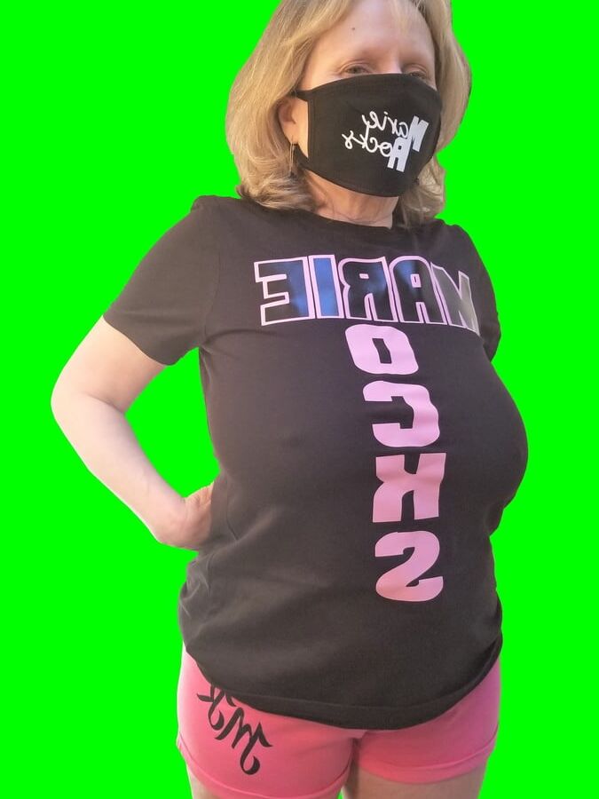 GILF Marie ready for photo editing