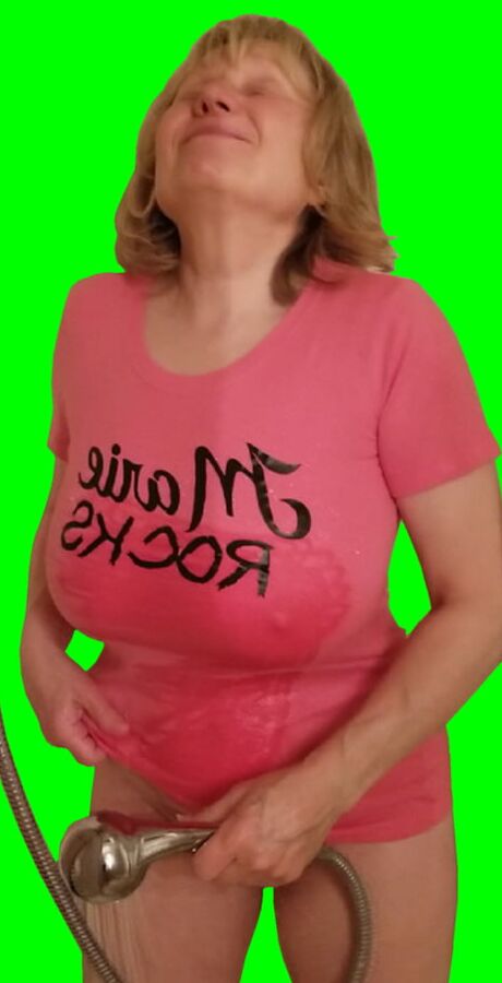 GILF Marie ready for photo editing