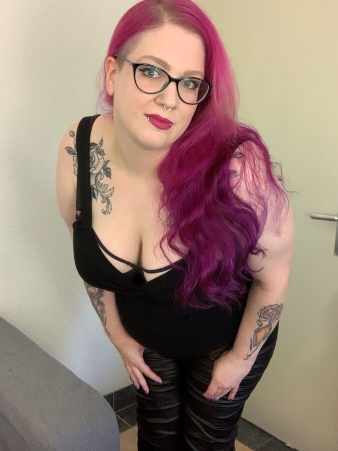 Photo Mix - German Goth BBW