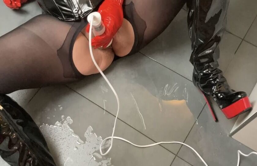 Black and Red Fetish Pissing