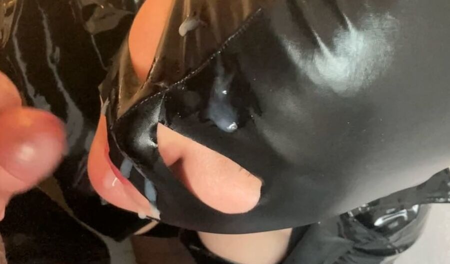 Black and Red Fetish Pissing