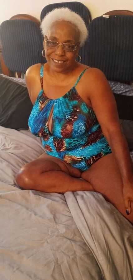 Mrs FreakyOG88 in a Bathing Suit