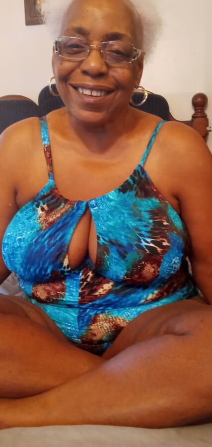 Mrs FreakyOG88 in a Bathing Suit