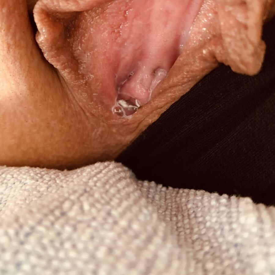 Hart klit and tiny wet hole
