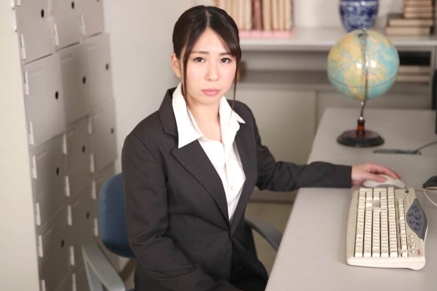 Kana Takashima :: The Task of New Employee Vol.23 - CARIBBEA