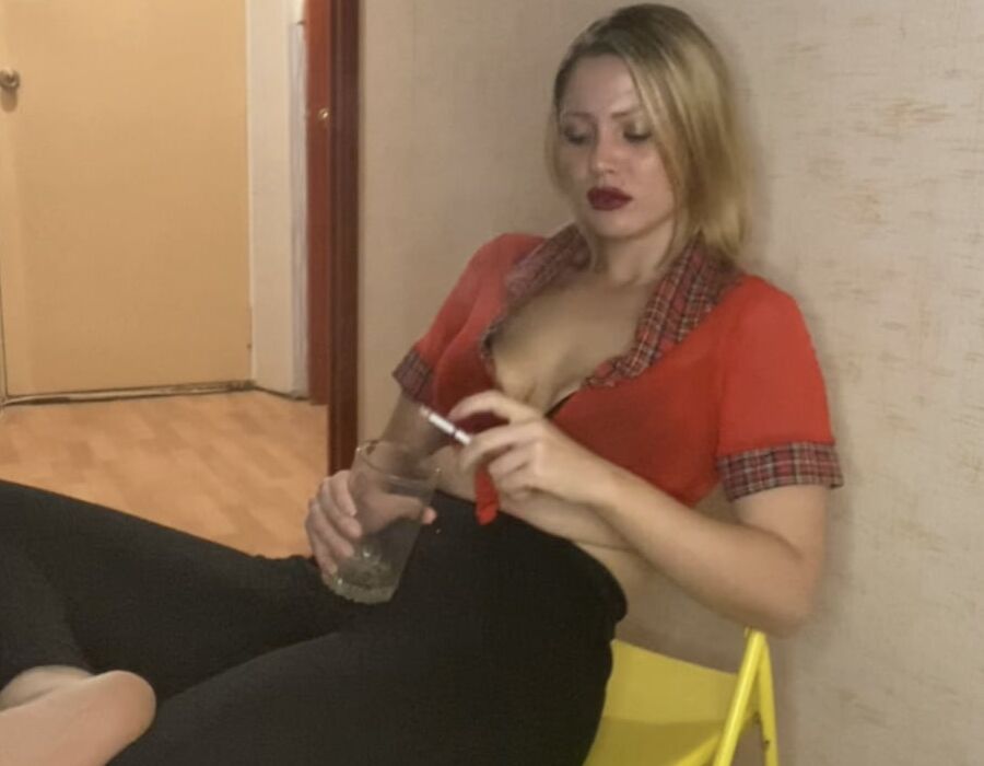 Smoking slutty