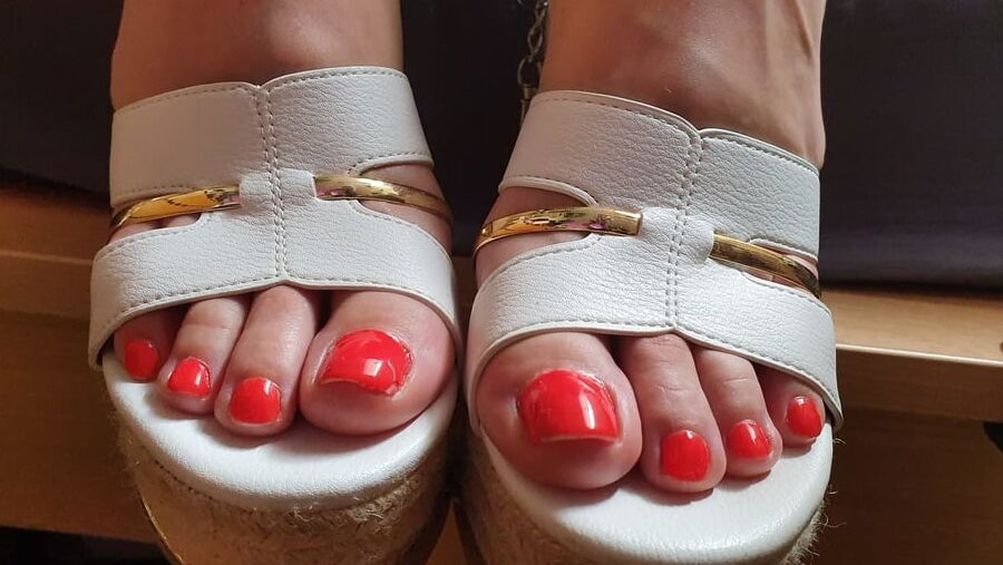 Empress Ember Feet 6