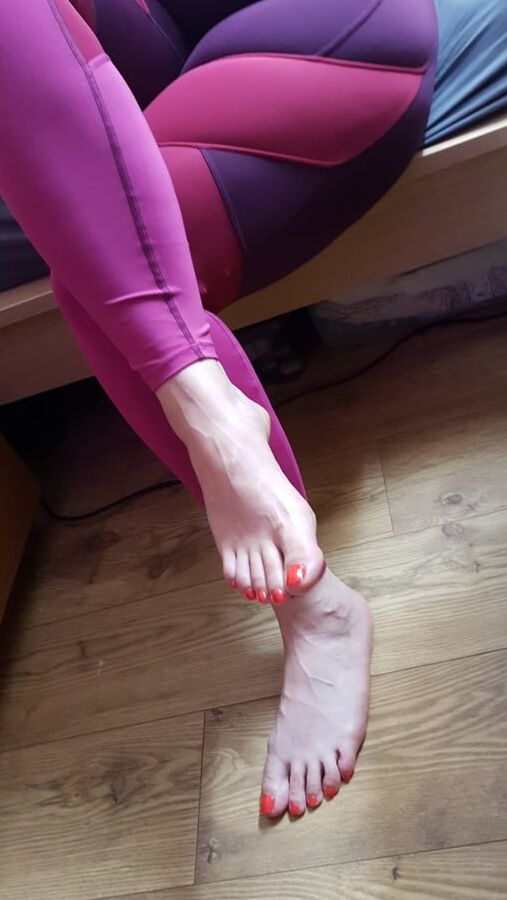 Empress Ember Feet 6