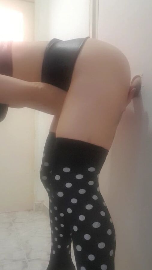 Gloryhole Wife