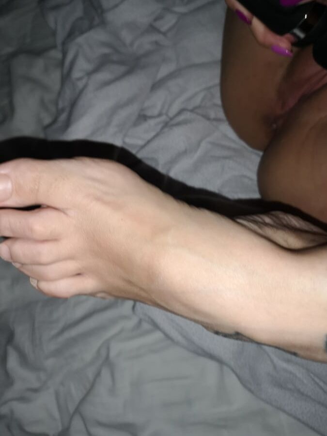 ITALIAN SLUT WIFE GRETA SHOW SOMETHING