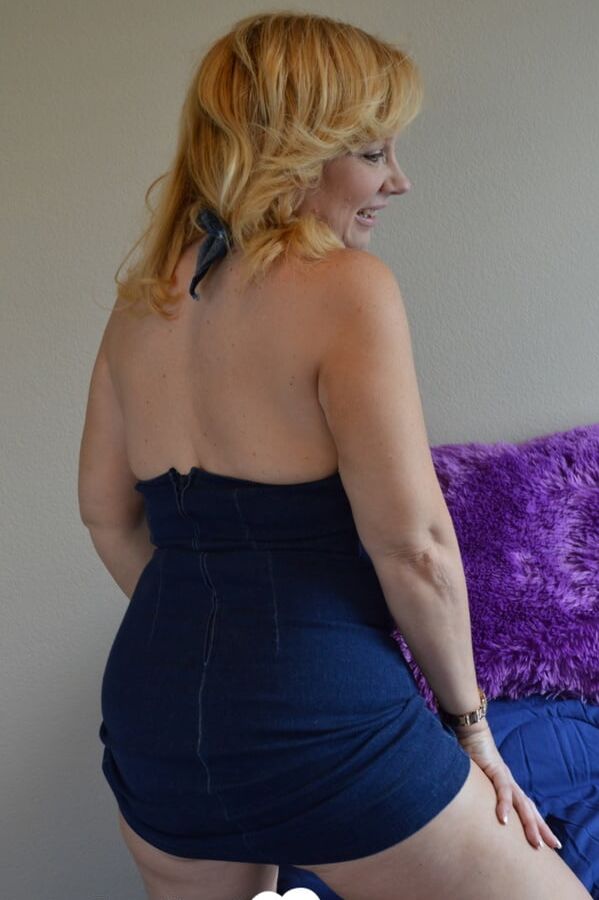 Hot milf lusts for her sex toy