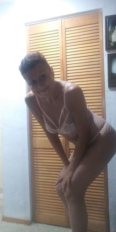 Lovely pink lingerie for cleanjean in the morning sun.