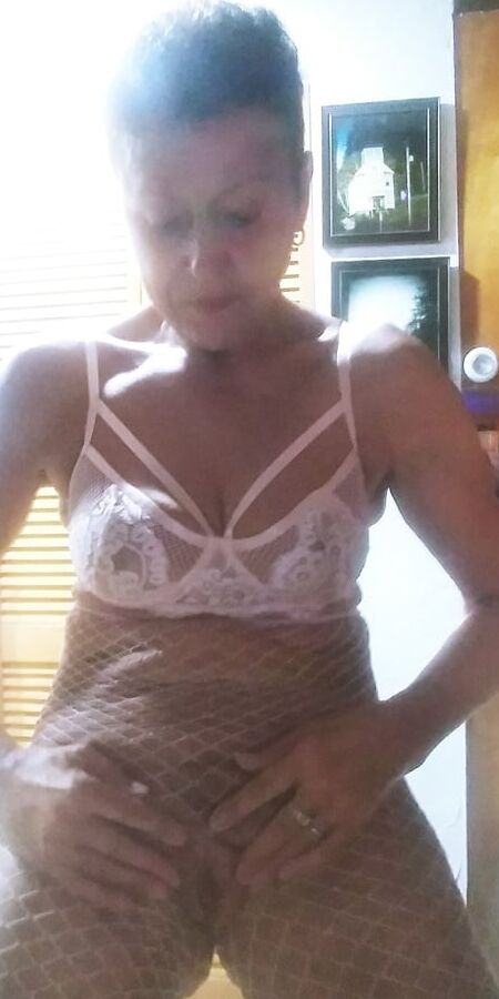 Lovely pink lingerie for cleanjean in the morning sun.